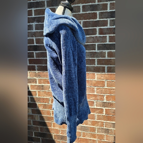 White House Black Market Large Cowl Neck sweater - Picture 4 of 8